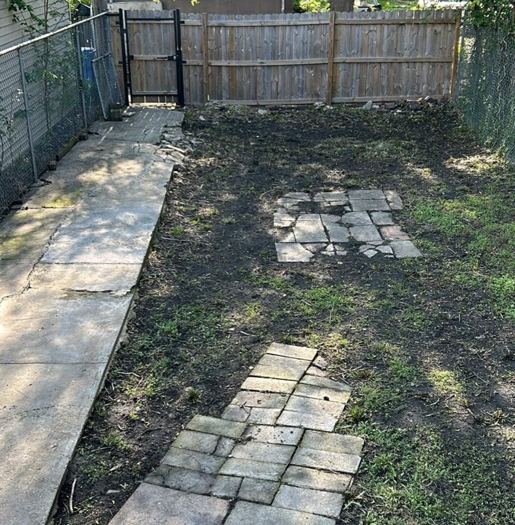 9326 South Manistee Avenue Chicago IL 60617