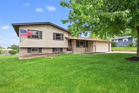 2 Briarcliff Road Montgomery IL 60538