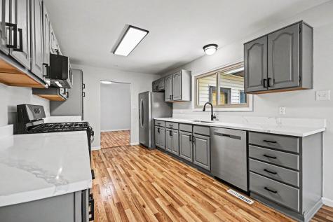 2 Briarcliff Road Montgomery IL 60538
