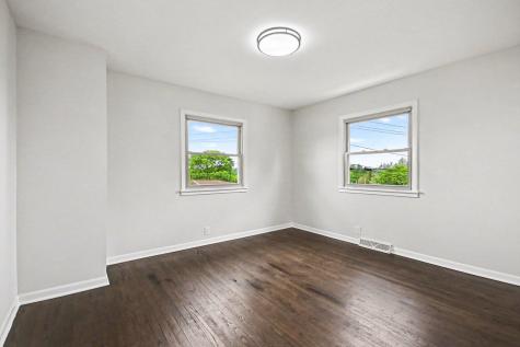 2 Briarcliff Road Montgomery IL 60538