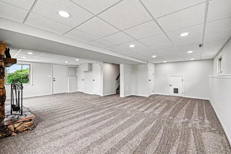 2 Briarcliff Road Montgomery IL 60538