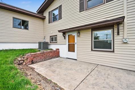 2 Briarcliff Road Montgomery IL 60538