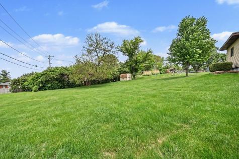 2 Briarcliff Road Montgomery IL 60538