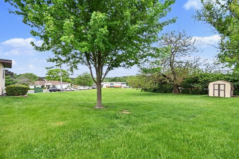 2 Briarcliff Road Montgomery IL 60538