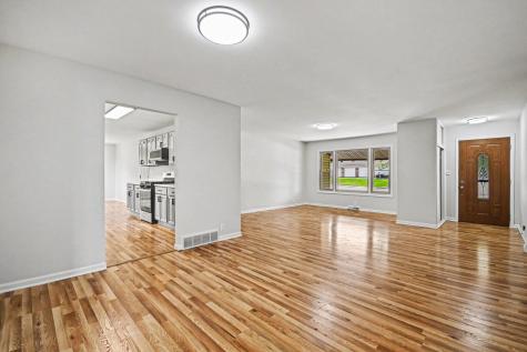 2 Briarcliff Road Montgomery IL 60538