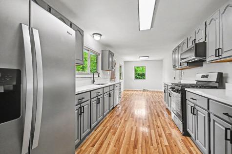 2 Briarcliff Road Montgomery IL 60538