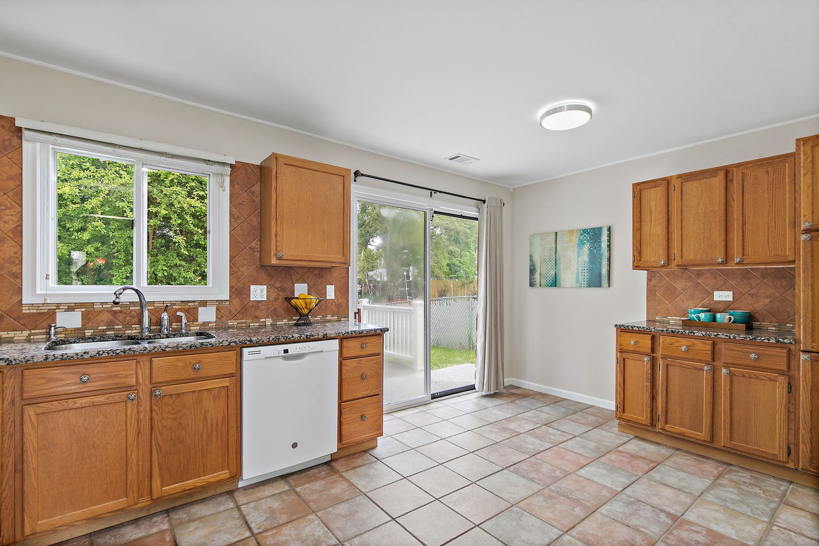 1000 Woodside Drive Roselle IL 60172