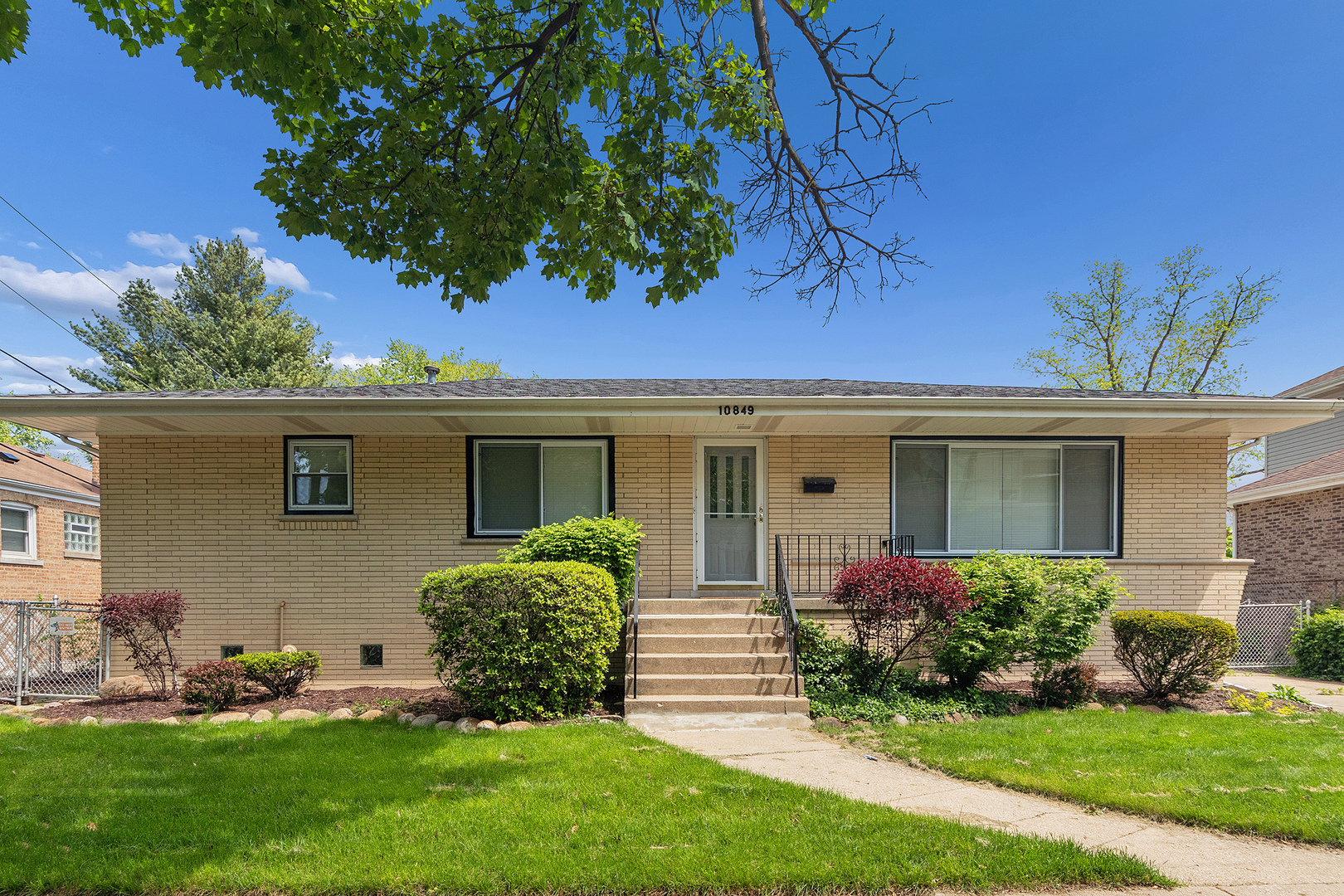 10849 South Christiana Avenue Chicago IL 60655