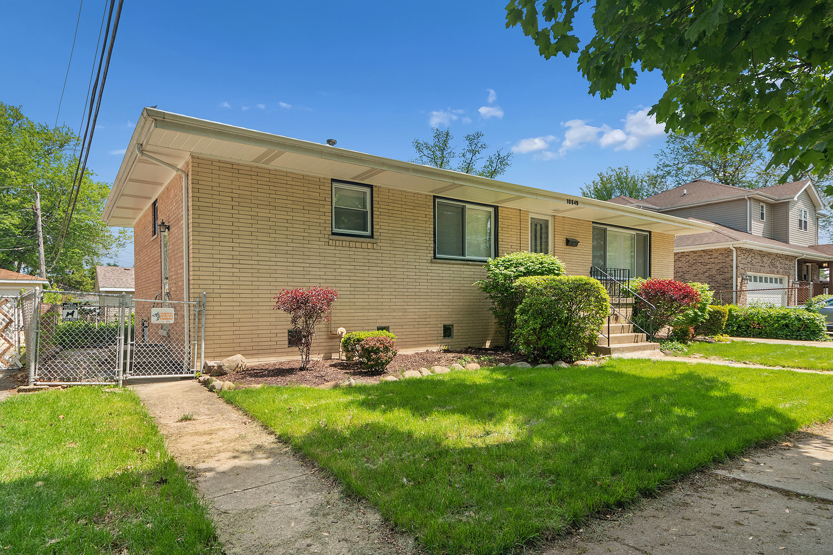 10849 South Christiana Avenue Chicago IL 60655