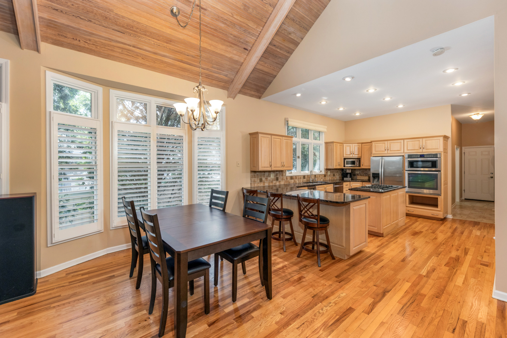 1437 Ambleside Circle Naperville IL 60540