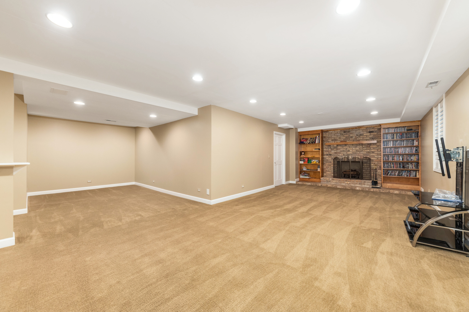 1437 Ambleside Circle Naperville IL 60540