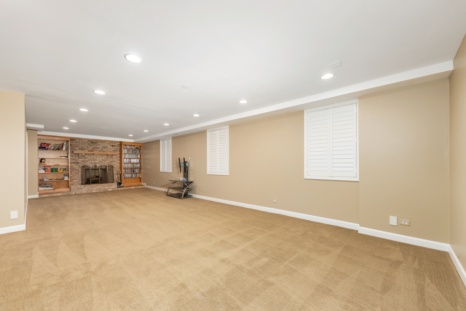 1437 Ambleside Circle Naperville IL 60540