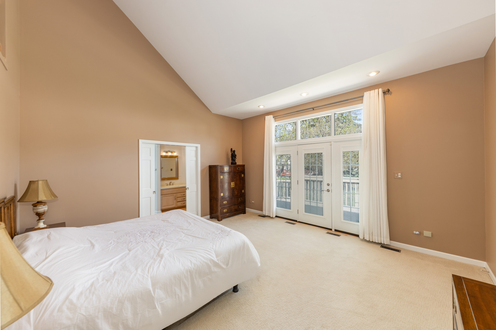 1437 Ambleside Circle Naperville IL 60540