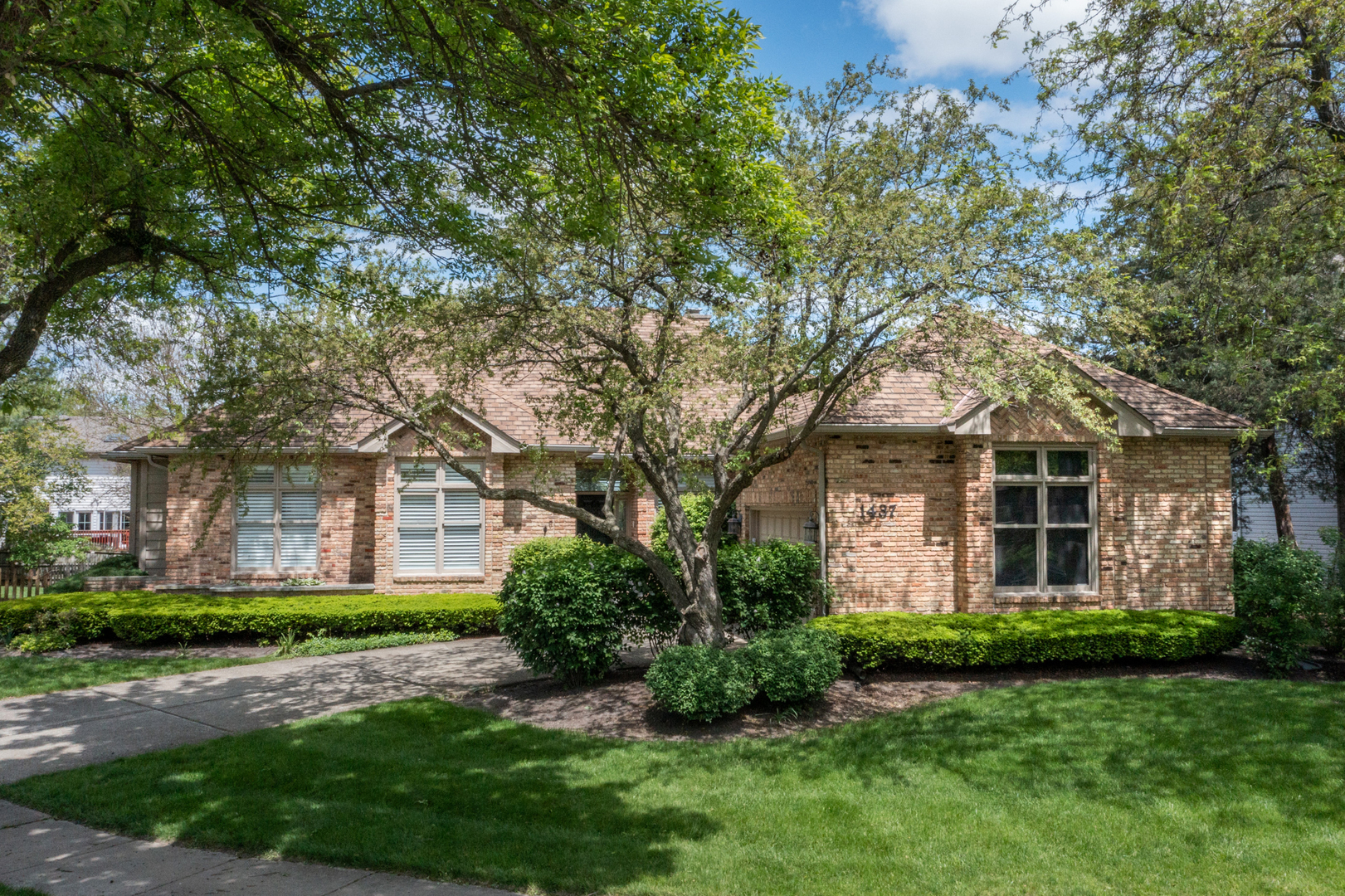 1437 Ambleside Circle Naperville IL 60540