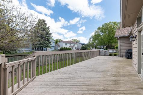 1437 Ambleside Circle Naperville IL 60540