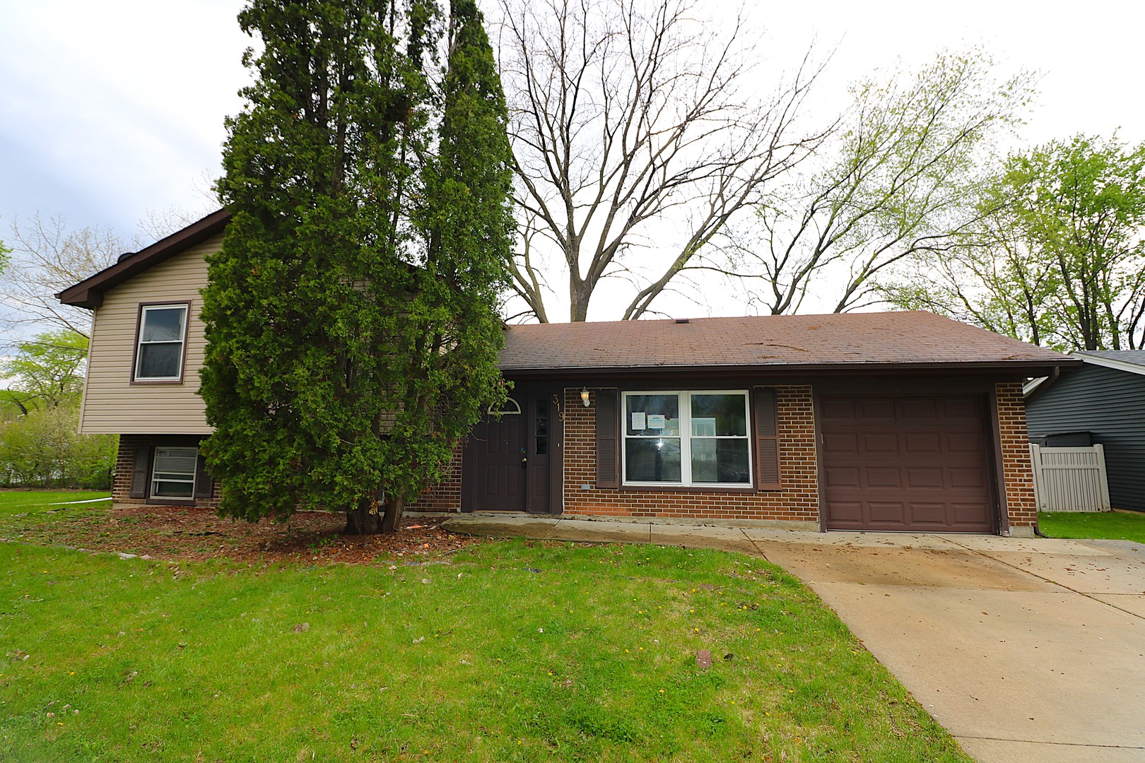 319 Dean Circle Bolingbrook IL 60440