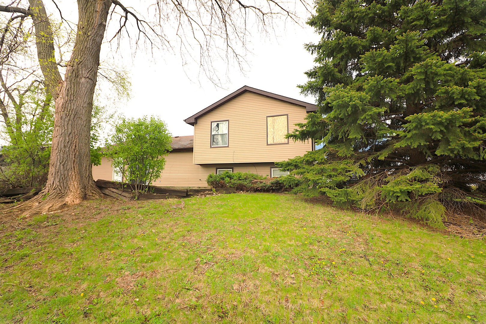 319 Dean Circle Bolingbrook IL 60440