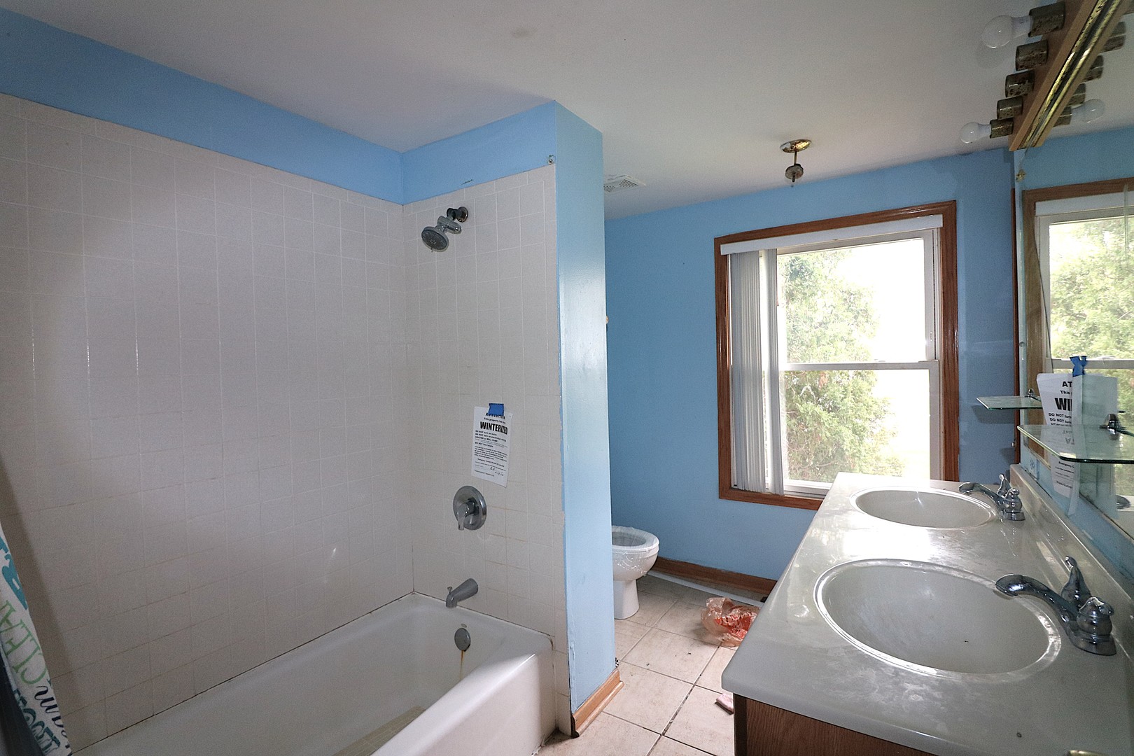 319 Dean Circle Bolingbrook IL 60440