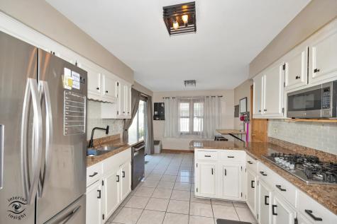 825 Walnut Drive Darien IL 60561