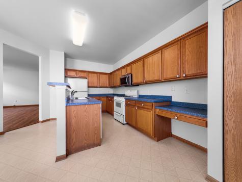 1566 Benzie Circle Romeoville IL 60446