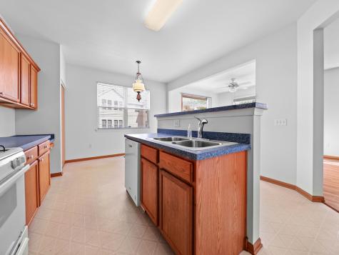 1566 Benzie Circle Romeoville IL 60446