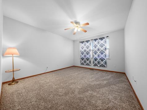 1566 Benzie Circle Romeoville IL 60446