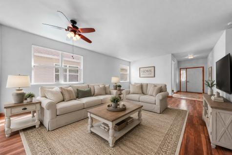 1566 Benzie Circle Romeoville IL 60446