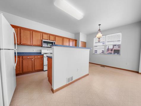 1566 Benzie Circle Romeoville IL 60446