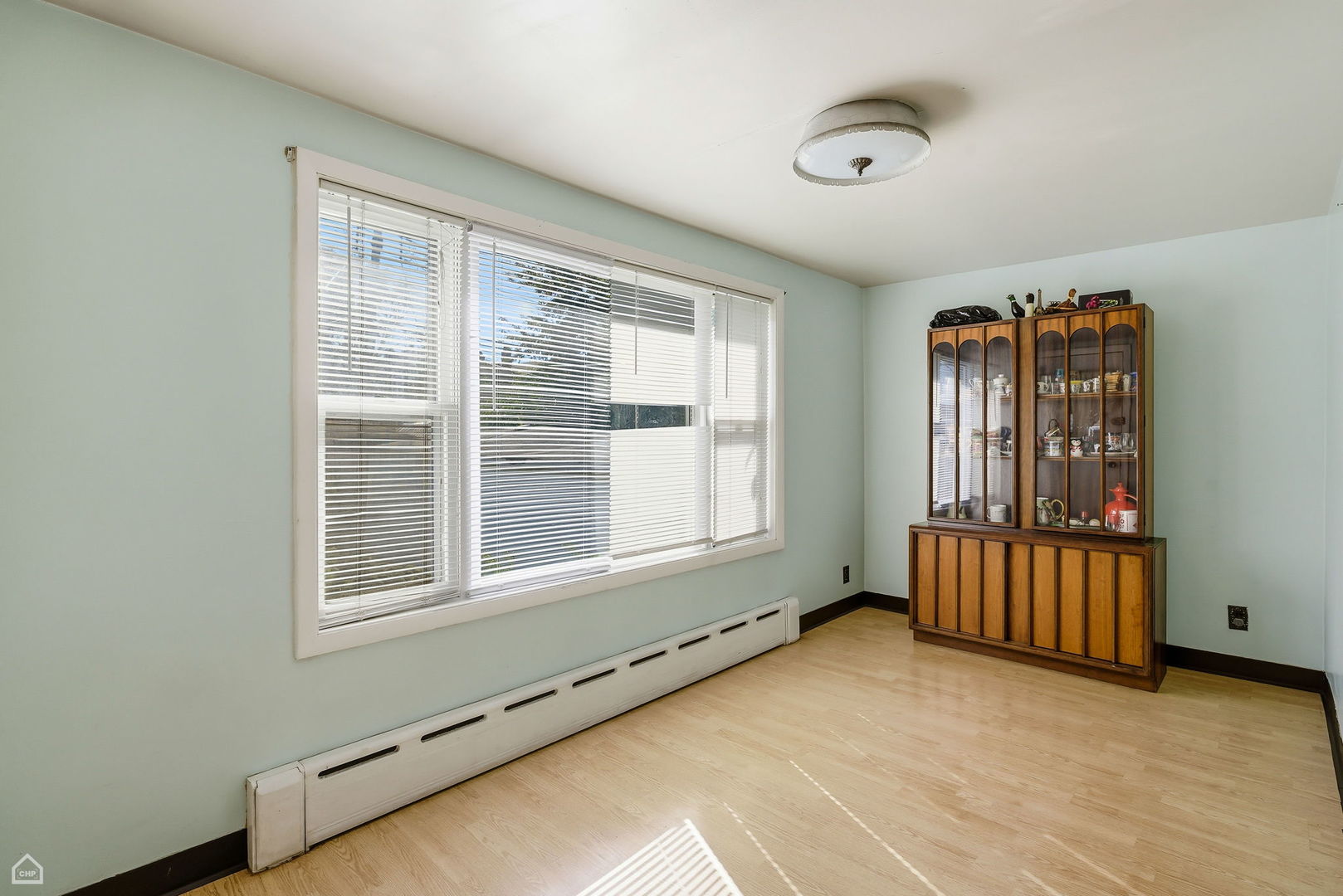 5015 West Cornelia Avenue Chicago IL 60641