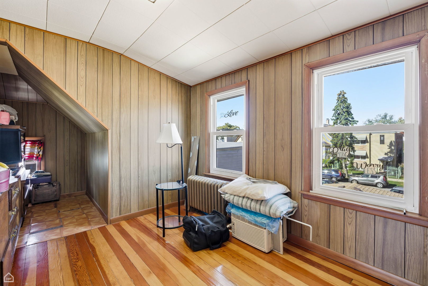 5015 West Cornelia Avenue Chicago IL 60641