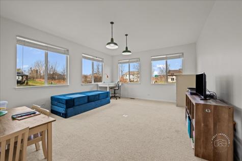 3591 Ayres Drive Aurora IL 60506