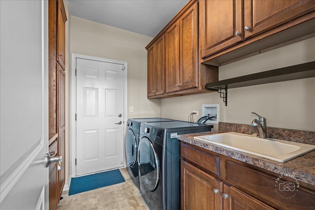 3591 Ayres Drive Aurora IL 60506