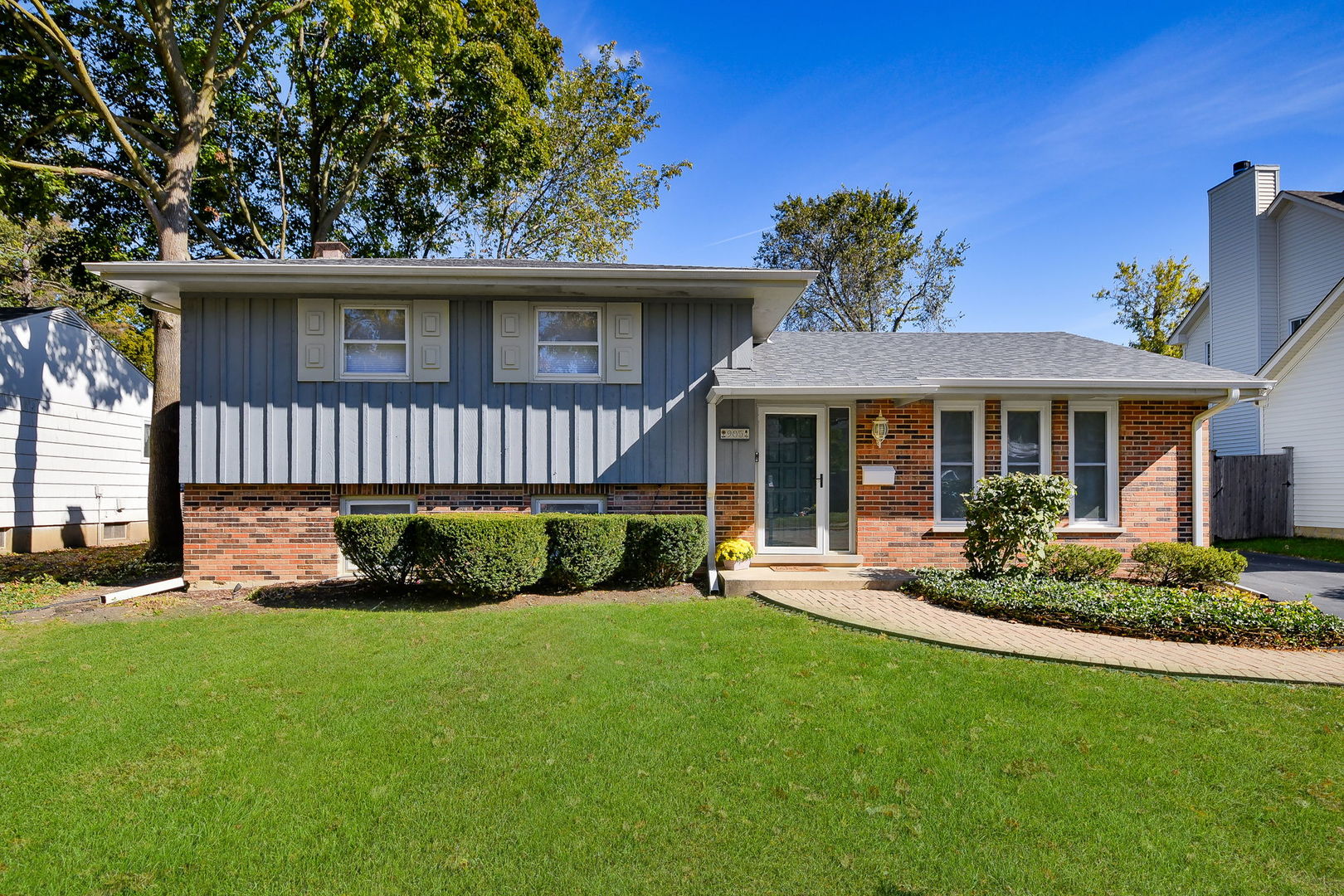 905 South Fairfield Avenue Lombard IL 60148