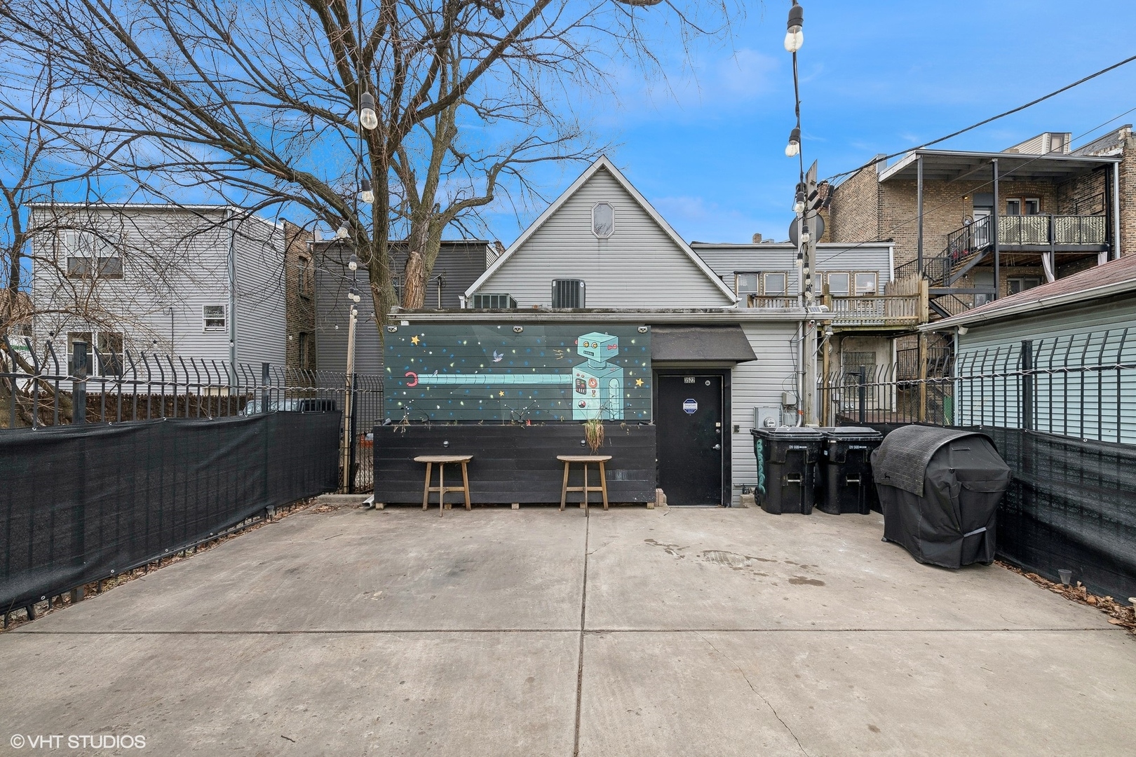 3522 West Armitage Avenue Chicago IL 60647