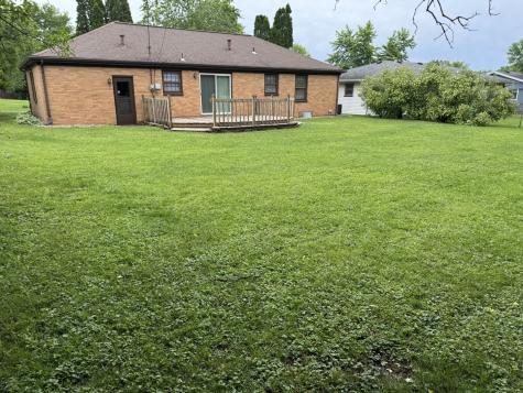 2006 Pine Street Peru IL 61354