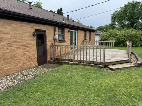 2006 Pine Street Peru IL 61354
