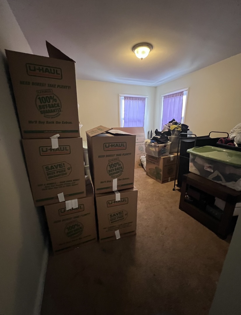 937 East 84th Place Chicago IL 60619