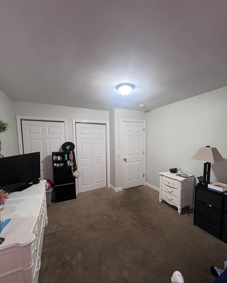 937 East 84th Place Chicago IL 60619