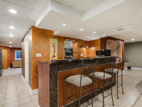 2008 Clematis Drive Algonquin IL 60102