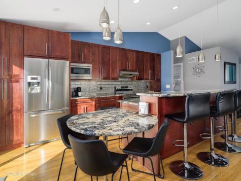 2008 Clematis Drive Algonquin IL 60102