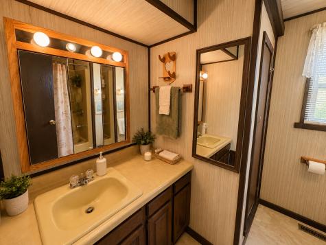 29 Sugarcreek Trail Galena IL 61036