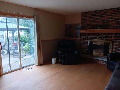 1024 Confederation Drive Bartlett IL 60103