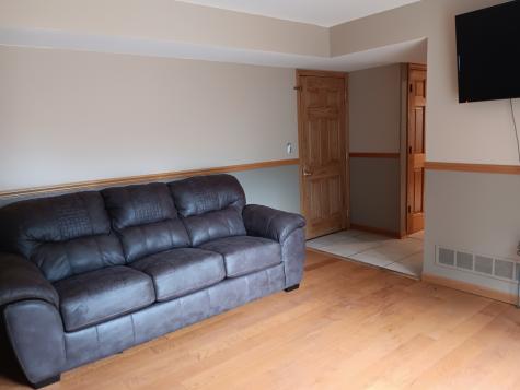 1024 Confederation Drive Bartlett IL 60103