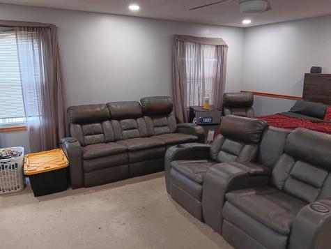 1024 Confederation Drive Bartlett IL 60103