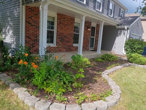 1024 Confederation Drive Bartlett IL 60103