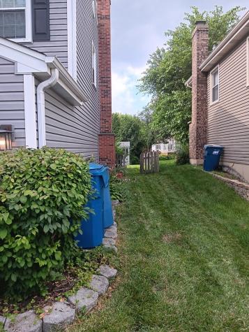 1024 Confederation Drive Bartlett IL 60103