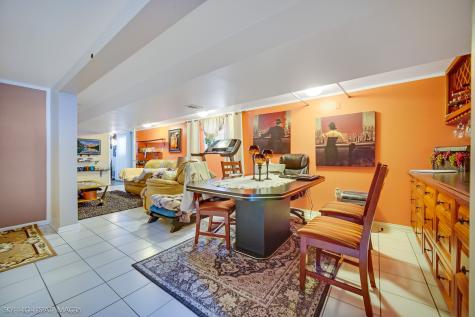 5609 South Monitor Avenue Chicago IL 60638