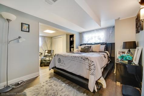 5609 South Monitor Avenue Chicago IL 60638