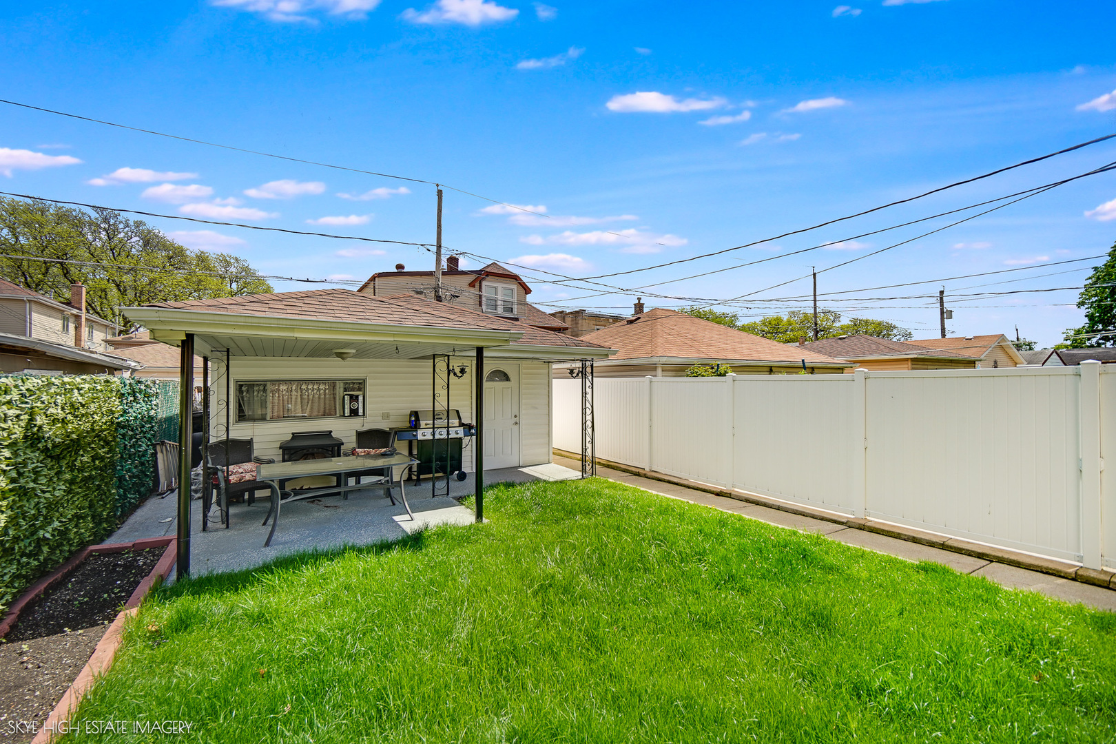 5609 South Monitor Avenue Chicago IL 60638