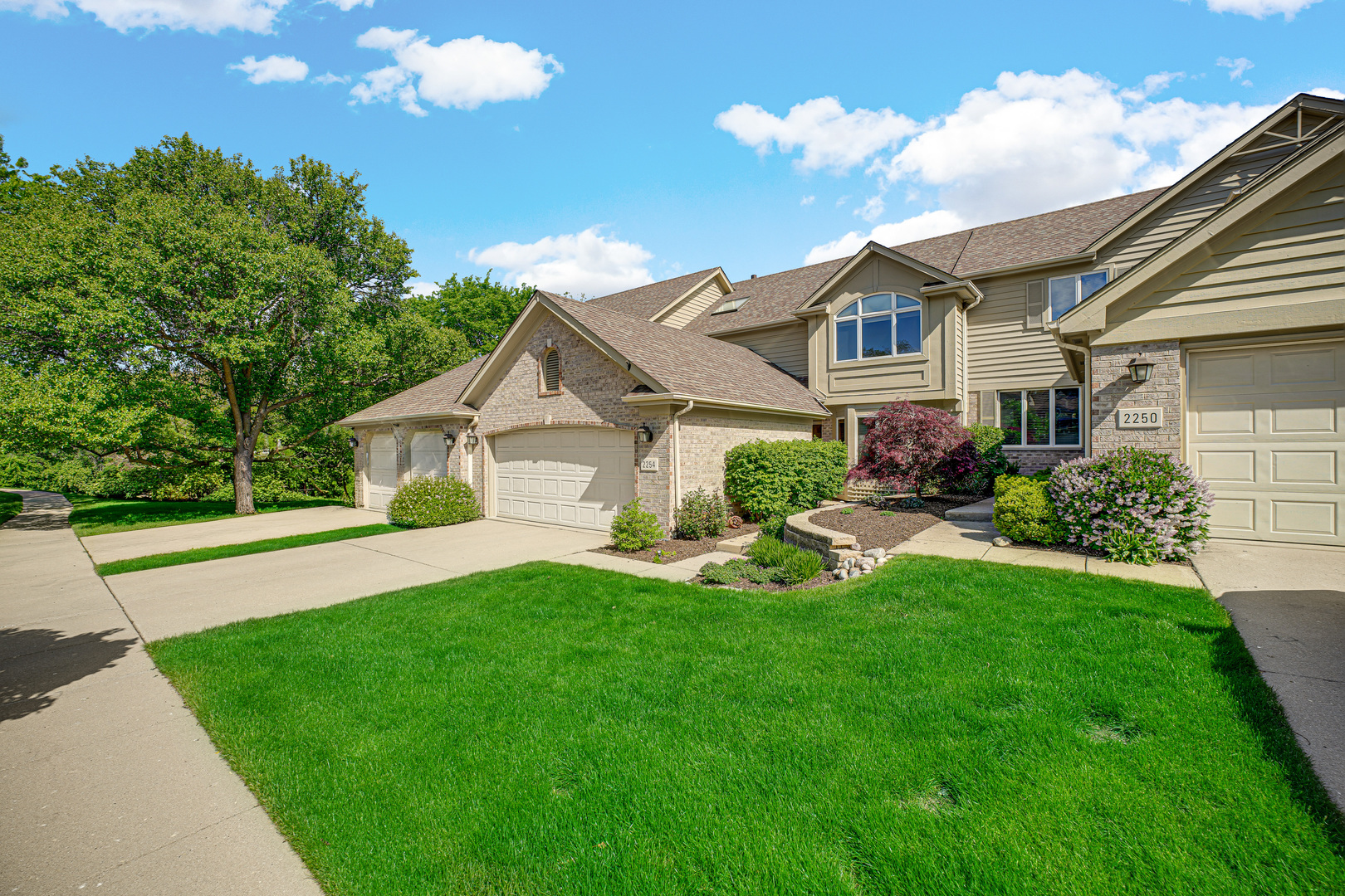 2254 Tamarack Drive Downers Grove IL 60515